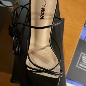Fashion Nova Elegant Black Strappy Heels